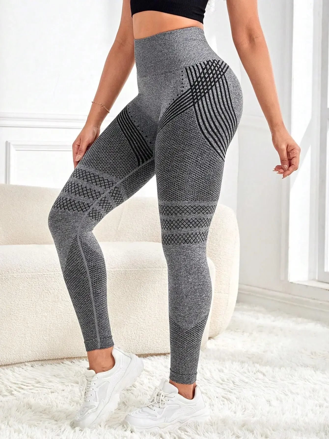 Seamless Knit Leggings for Women Elastic High Waist Tights Gym Trainning Hip Lift Quick Drying and Breathable Fitness Yoga Pants