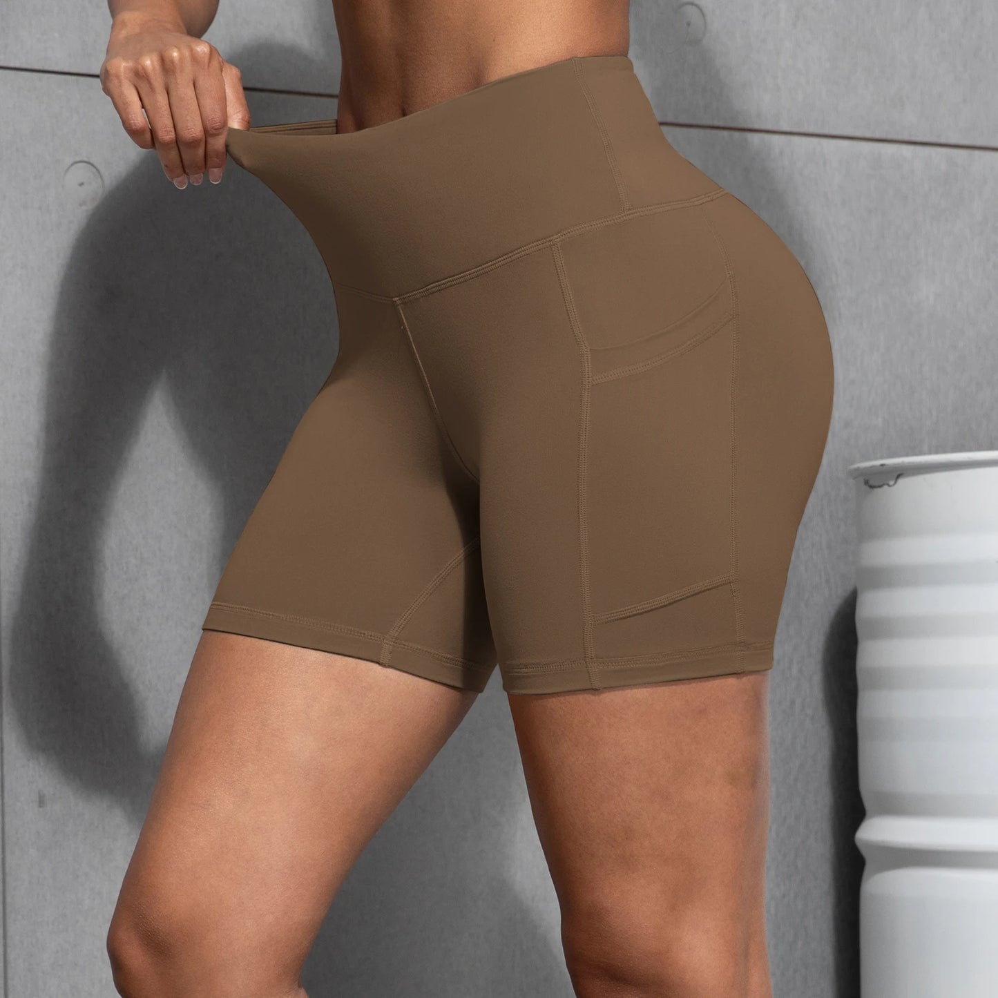 Women Sports Pocket Shorts Leggings Suitable For Running Fitness Cycling Gym leisure High Waist Quick Drying Yoga Shorts